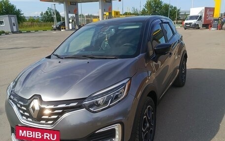 Renault Kaptur I рестайлинг, 2021 год, 1 790 000 рублей, 2 фотография
