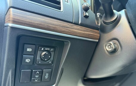 Toyota Land Cruiser Prado 150 рестайлинг 2, 2019 год, 5 799 000 рублей, 17 фотография