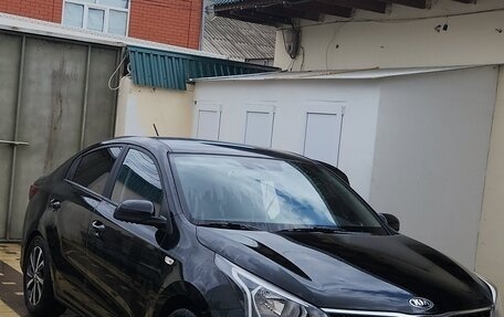 KIA Rio IV, 2020 год, 1 850 000 рублей, 2 фотография