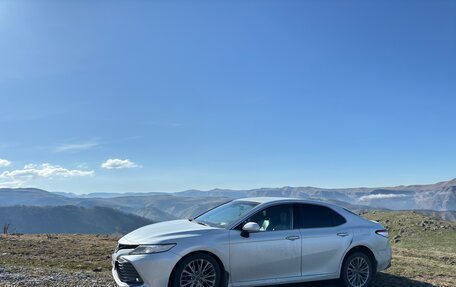 Toyota Camry, 2019 год, 2 900 000 рублей, 2 фотография