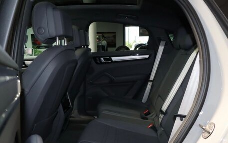 Porsche Cayenne III, 2022 год, 9 950 000 рублей, 16 фотография