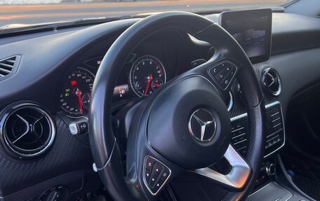 Mercedes-Benz GLA, 2017 год, 1 850 000 рублей, 6 фотография