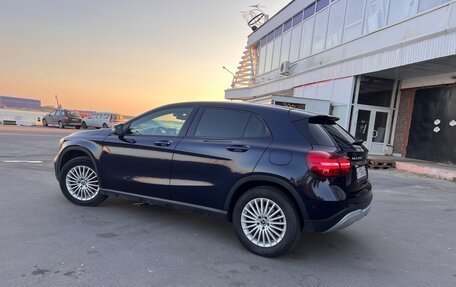Mercedes-Benz GLA, 2017 год, 1 850 000 рублей, 3 фотография