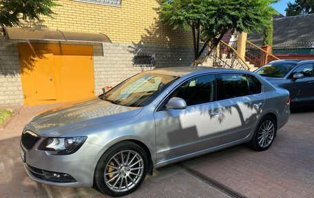 Skoda Superb III рестайлинг, 2014 год, 1 270 000 рублей, 2 фотография