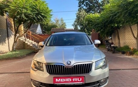 Skoda Superb III рестайлинг, 2014 год, 1 270 000 рублей, 7 фотография