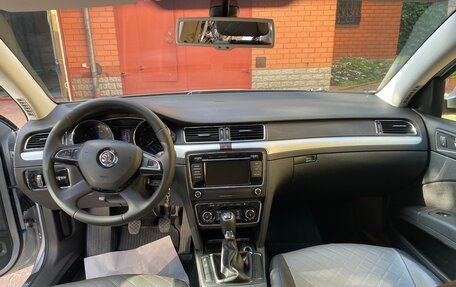 Skoda Superb III рестайлинг, 2014 год, 1 270 000 рублей, 16 фотография