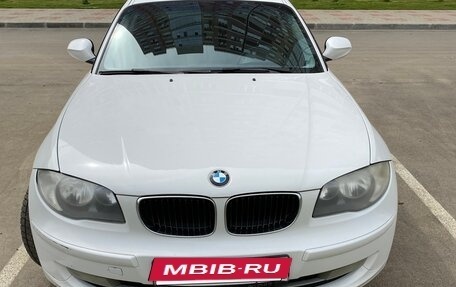 BMW 1 серия, 2011 год, 980 000 рублей, 10 фотография