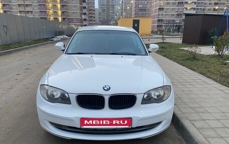 BMW 1 серия, 2011 год, 980 000 рублей, 3 фотография