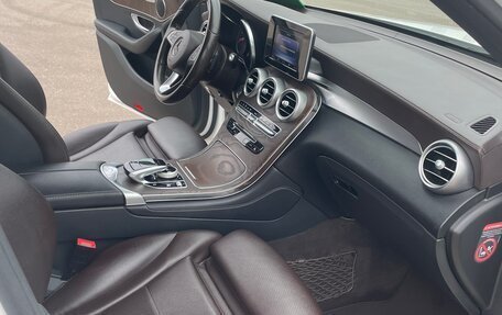 Mercedes-Benz GLC, 2017 год, 3 200 000 рублей, 15 фотография
