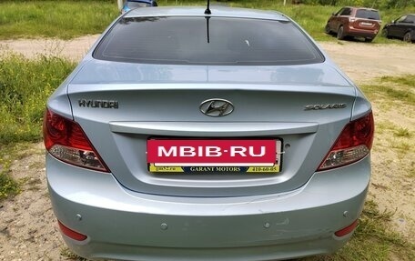 Hyundai Solaris II рестайлинг, 2011 год, 600 000 рублей, 4 фотография