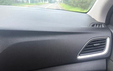 Hyundai Solaris II рестайлинг, 2017 год, 1 100 000 рублей, 13 фотография