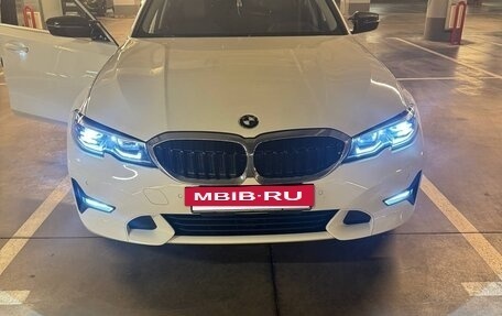 BMW 3 серия, 2019 год, 3 555 000 рублей, 2 фотография