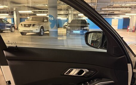BMW 3 серия, 2019 год, 3 555 000 рублей, 24 фотография