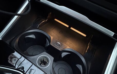 BMW 3 серия, 2019 год, 3 555 000 рублей, 21 фотография