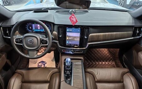 Volvo V60 Cross Country II, 2022 год, 3 560 555 рублей, 10 фотография