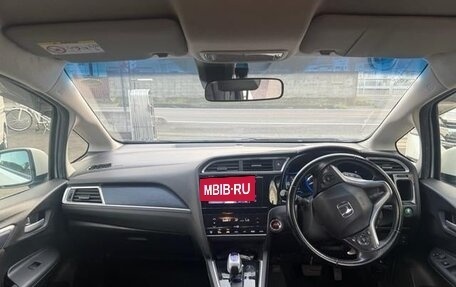 Honda Shuttle II, 2016 год, 980 000 рублей, 12 фотография