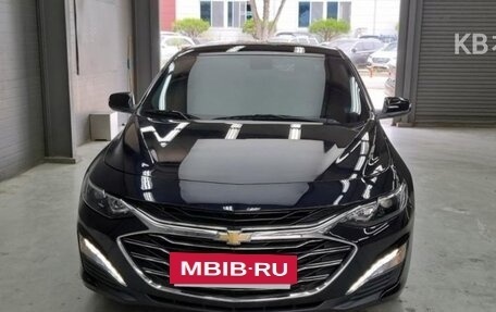 Chevrolet Malibu IX, 2022 год, 1 500 334 рублей, 2 фотография