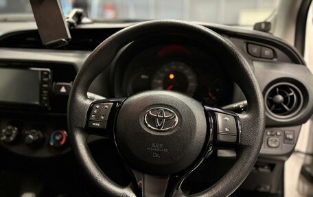 Toyota Vitz, 2019 год, 997 000 рублей, 11 фотография