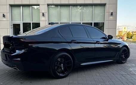 BMW 5 серия, 2018 год, 3 350 000 рублей, 11 фотография