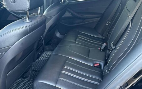 BMW 5 серия, 2018 год, 3 350 000 рублей, 14 фотография