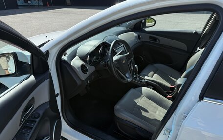 Chevrolet Cruze II, 2014 год, 950 000 рублей, 8 фотография