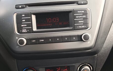 KIA Rio III рестайлинг, 2016 год, 950 000 рублей, 6 фотография