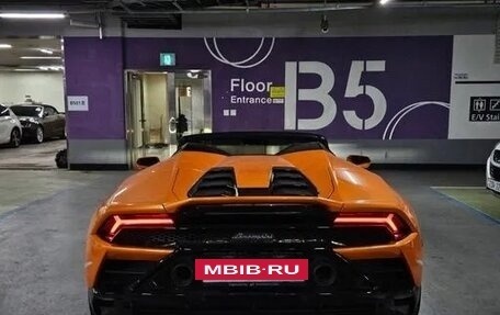 Lamborghini Huracán, 2022 год, 26 820 000 рублей, 4 фотография