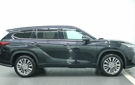 Toyota Highlander, 2025 год, 5 768 000 рублей, 11 фотография