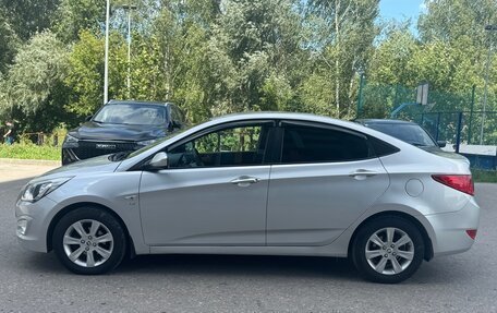 Hyundai Solaris II рестайлинг, 2014 год, 730 000 рублей, 3 фотография