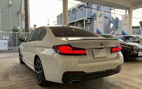 BMW 5 серия, 2021 год, 2 714 000 рублей, 4 фотография
