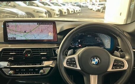 BMW 5 серия, 2021 год, 2 714 000 рублей, 18 фотография