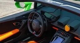 Lamborghini Huracán, 2024 год, 43 400 000 рублей, 4 фотография