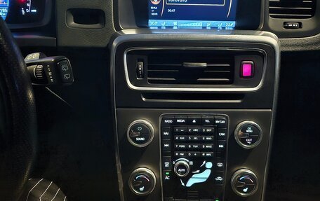 Volvo V60 I, 2012 год, 1 680 000 рублей, 12 фотография