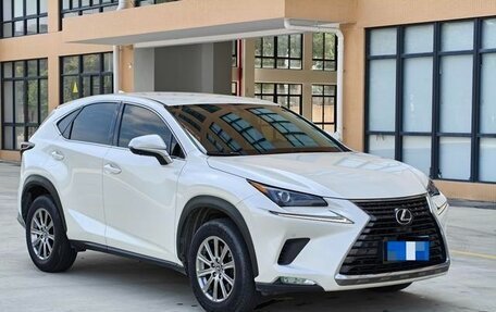 Lexus NX I, 2020 год, 2 560 000 рублей, 3 фотография