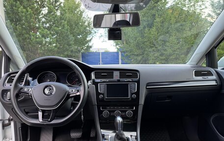 Volkswagen Golf VII, 2016 год, 1 800 000 рублей, 10 фотография