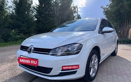 Volkswagen Golf VII, 2016 год, 1 800 000 рублей, 2 фотография