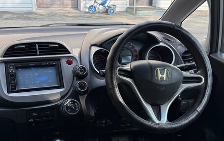 Honda Fit III, 2009 год, 590 000 рублей, 10 фотография
