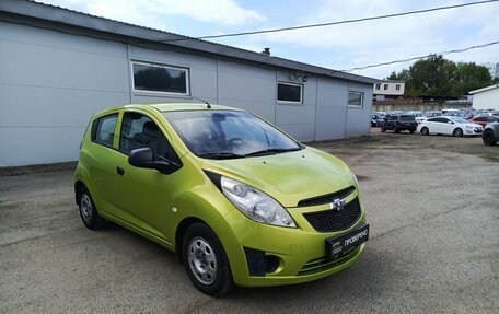 Chevrolet Spark III, 2012 год, 599 000 рублей, 3 фотография