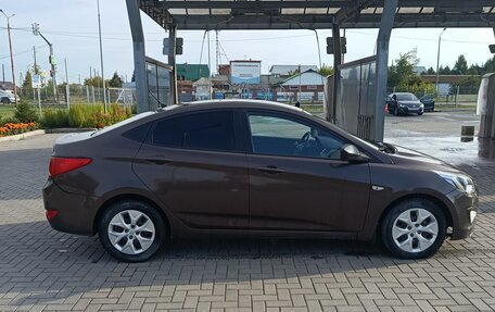 Hyundai Solaris II рестайлинг, 2015 год, 530 000 рублей, 3 фотография