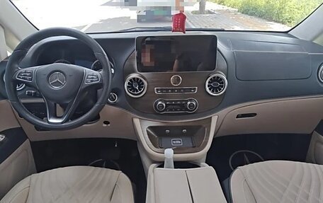 Mercedes-Benz Vito, 2021 год, 3 497 852 рублей, 10 фотография