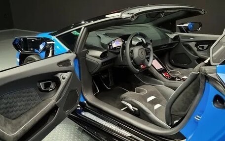 Lamborghini Huracán, 2024 год, 49 480 000 рублей, 5 фотография