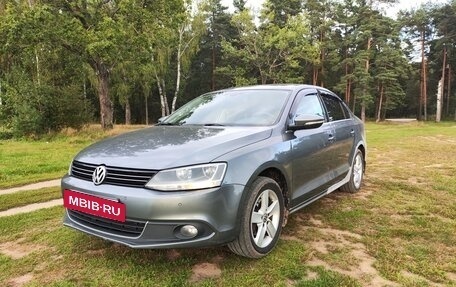 Volkswagen Jetta VI, 2012 год, 890 000 рублей, 5 фотография