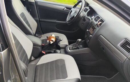 Volkswagen Jetta VI, 2012 год, 890 000 рублей, 12 фотография