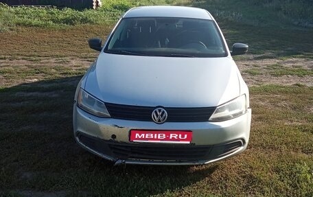 Volkswagen Jetta VI, 2013 год, 400 000 рублей, 1 фотография