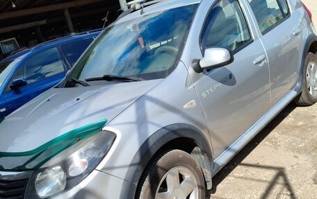 Renault Sandero I, 2012 год, 800 000 рублей, 4 фотография