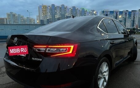Skoda Superb III рестайлинг, 2017 год, 1 950 000 рублей, 6 фотография