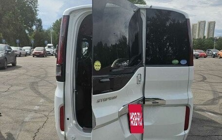 Honda Stepwgn IV, 2015 год, 1 700 000 рублей, 7 фотография