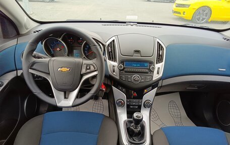 Chevrolet Cruze II, 2013 год, 819 995 рублей, 16 фотография