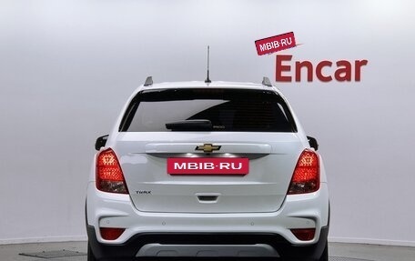 Chevrolet Trax, 2020 год, 996 000 рублей, 4 фотография