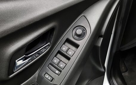 Chevrolet Trax, 2020 год, 996 000 рублей, 15 фотография